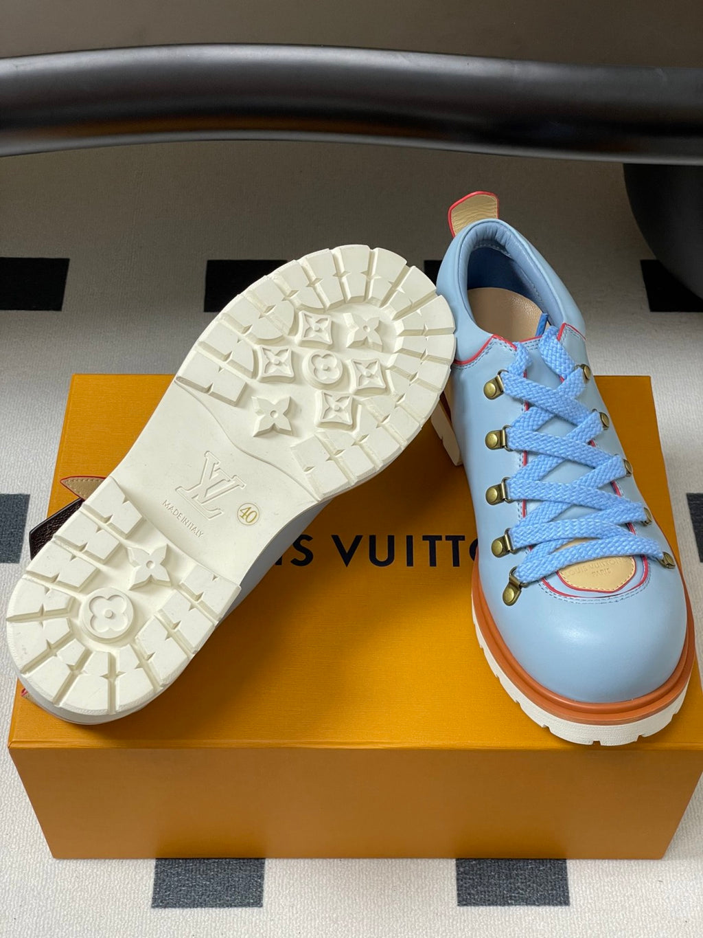 LV Remix Men's and Women's Summer Solid Color Cowhide Round Toe Lace-up Thick Sole Casual Shoes #77841