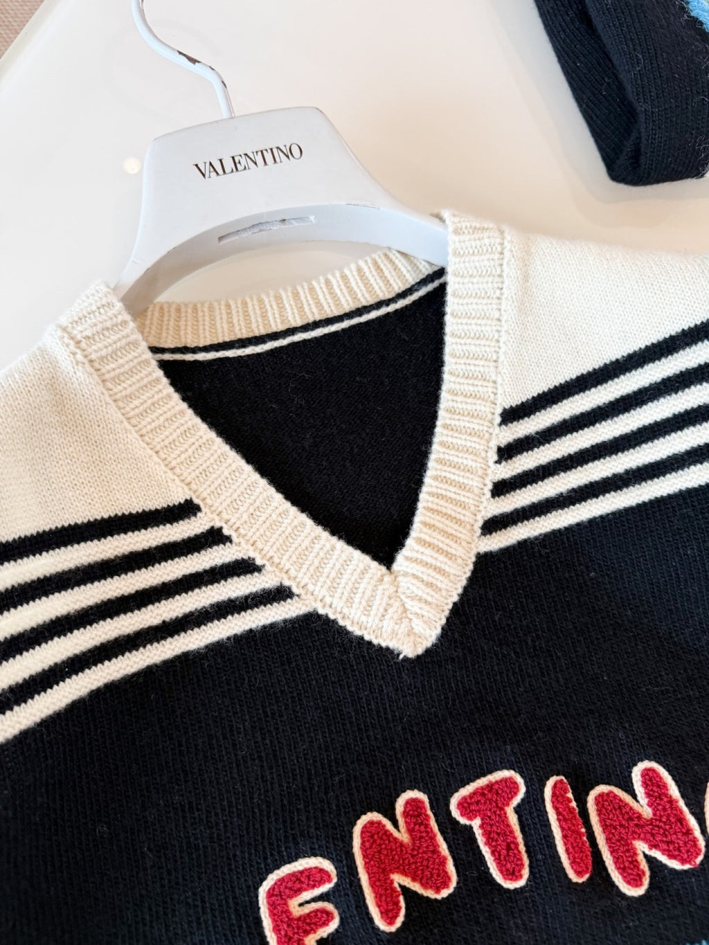 LE CHAT DE LA MAISON Women's Spring/Autumn Fashion Casual V-neck Knitted Letter Pattern Embroidered Sleeveless Vest  #78441