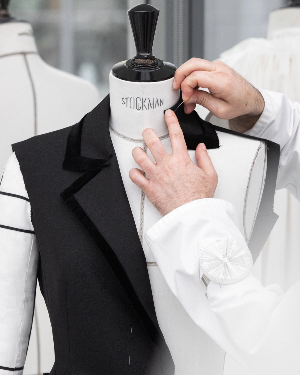 Women's Spring and Autumn Wool Velvet Trim Waisted Suit Lapel Double Breasted Black Jacket Ngvp #8924