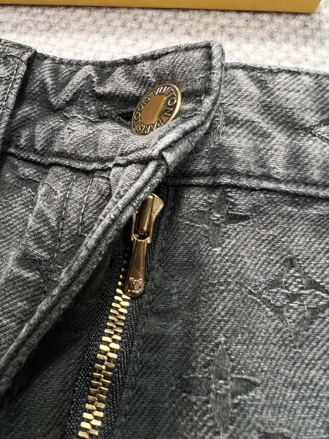 Women's Spring Autumn Solid Color Monogrammed Cameo Flared Cropped Jeans Pants #73921