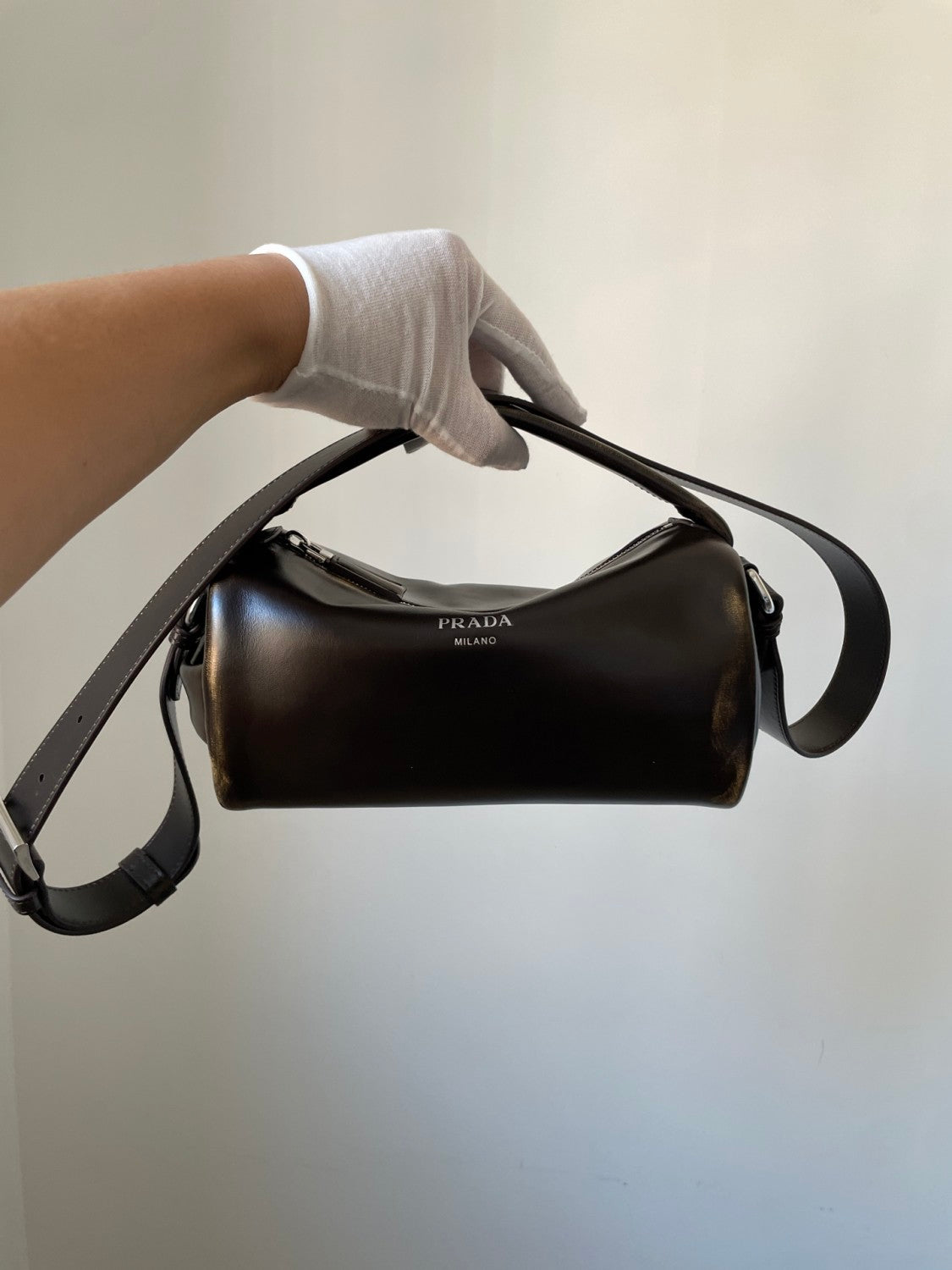 runway collection Cylinder bag Leather Shoulder Bags  #193912