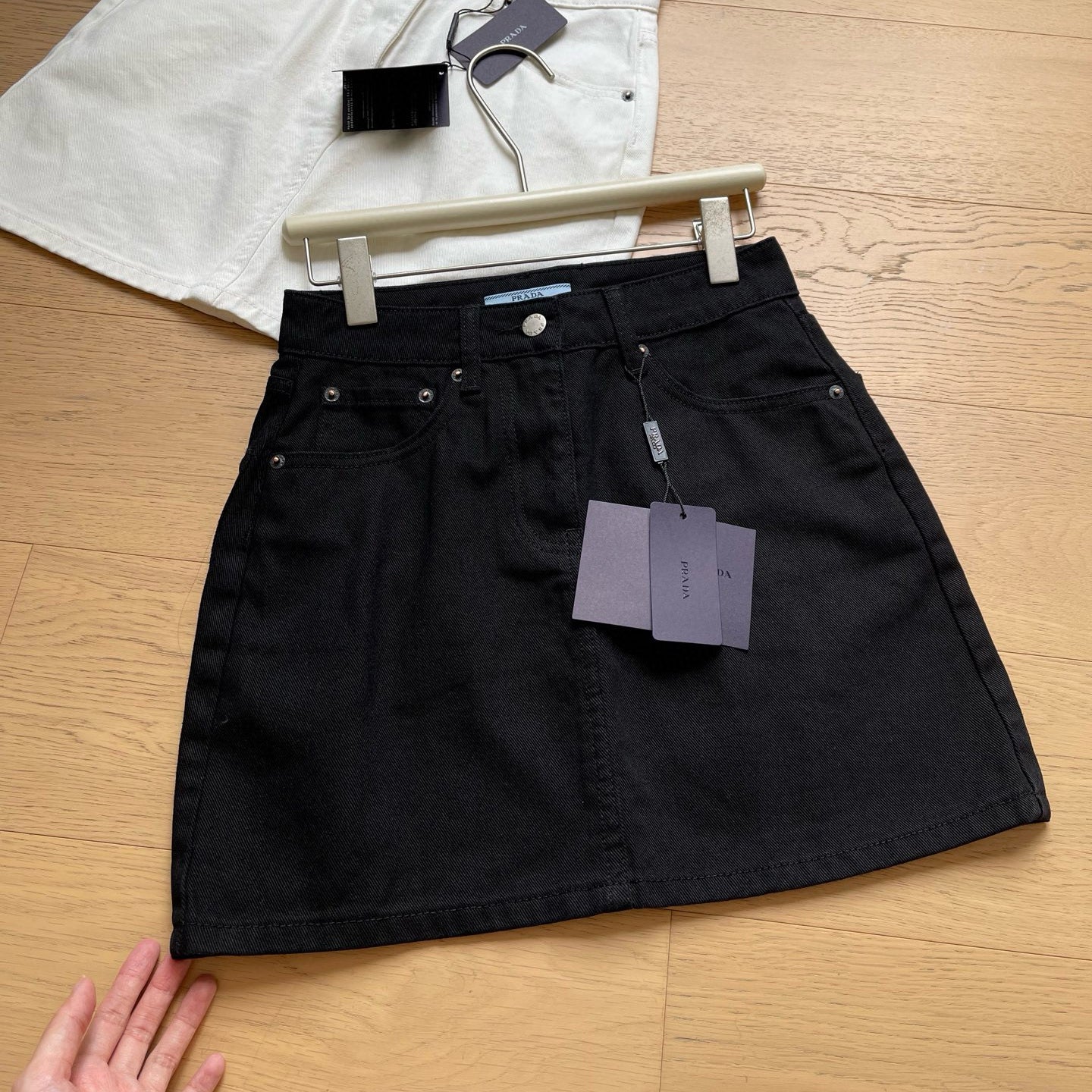 Women's Summer Solid Colour Triangle Label Decoration Simple Casual Denim Shorts #76692