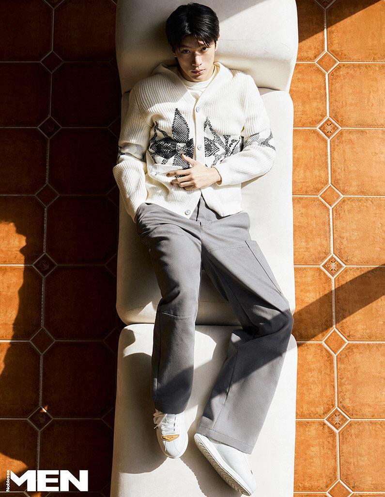 Monogram Floral Knit Cardigan Men's Fall/winter Single-breasted V-neck Black & White Fashion Jacket #82173A