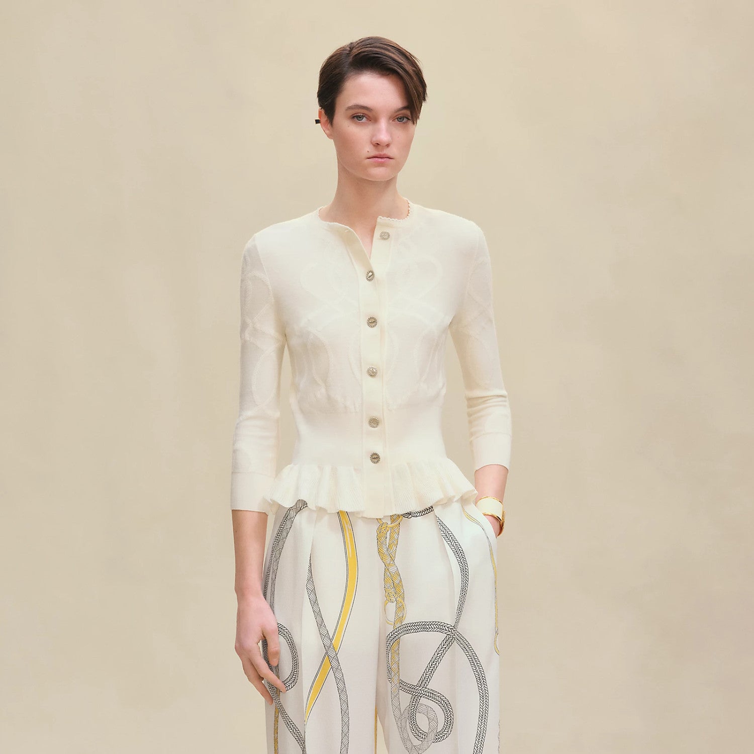 Palefroi Remix  Light Half-length Sleeves Cardigan Women's Knitted Elegant Lace Single Breasted Knit Sweater Fashion Casual Short Round Neck Sweater Cardigan Ngvp #2228