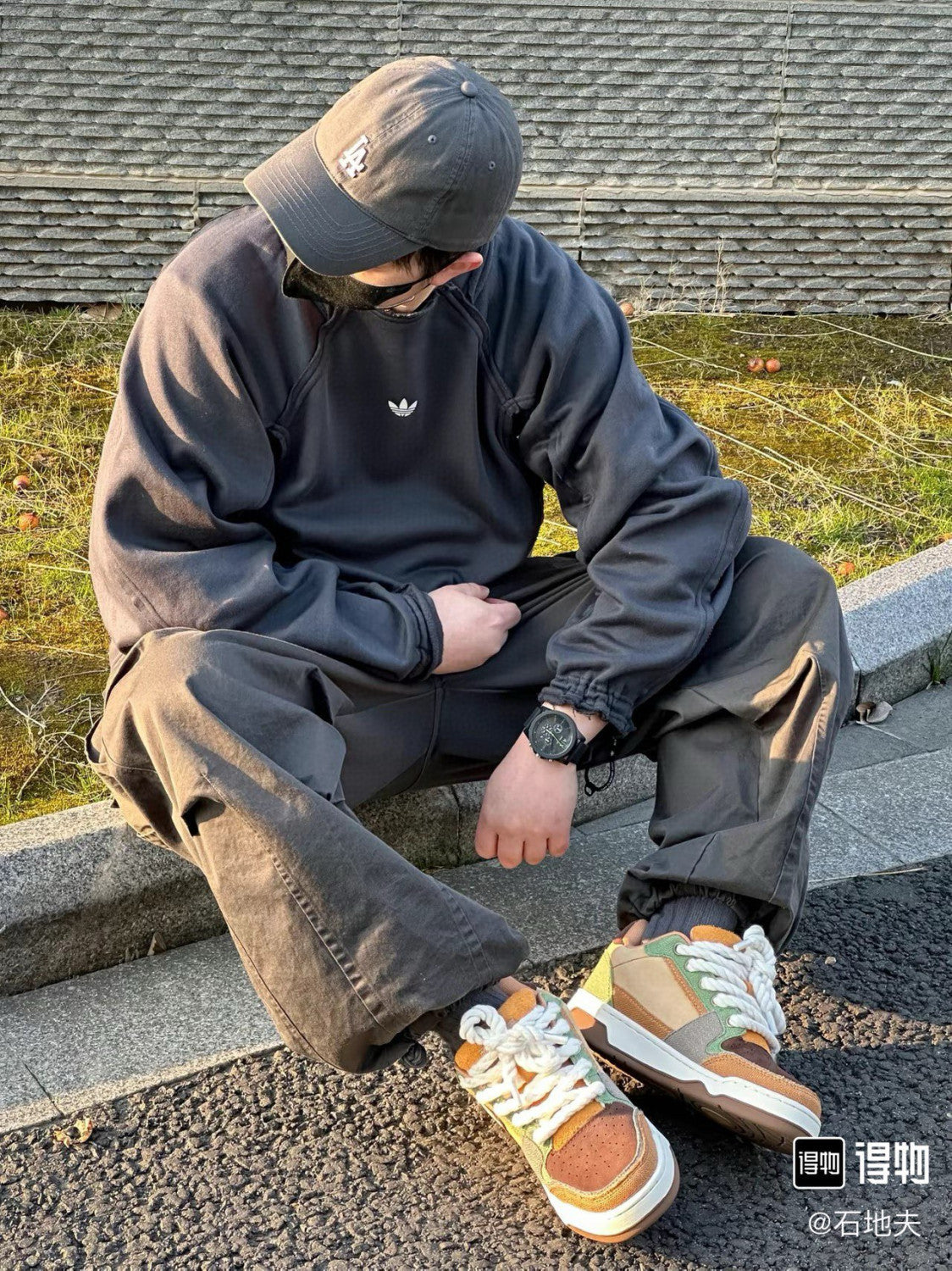 Originals X HAMCUS Men's and Women's Solid Colour Cropped Round Neck Pullover Long Sleeve Sweatshirt #99124