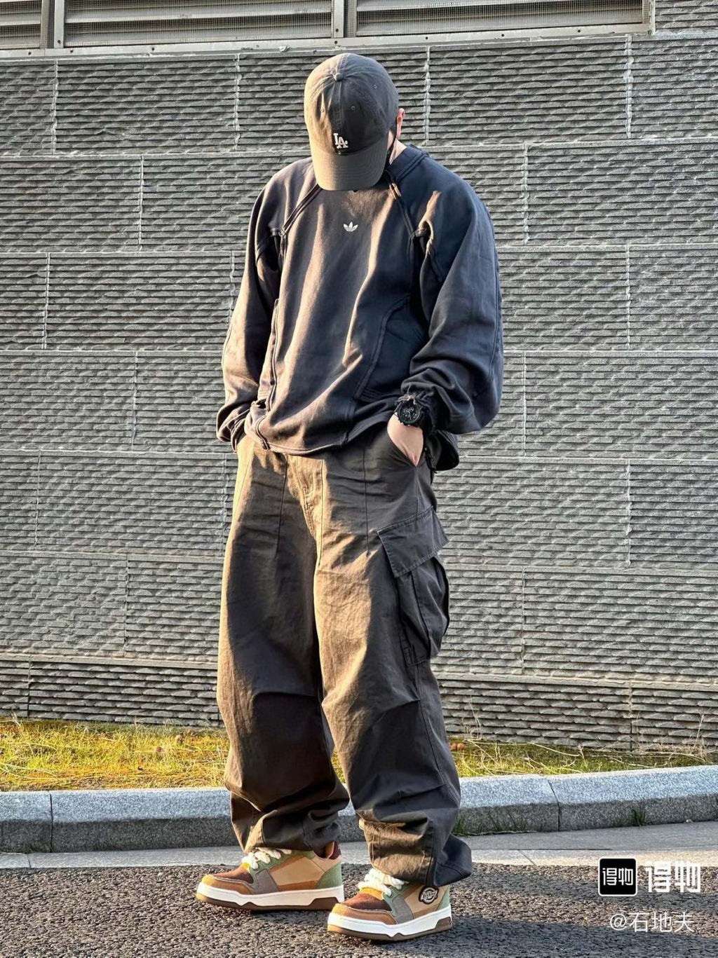 Originals X HAMCUS Men's and Women's Solid Colour Cropped Round Neck Pullover Long Sleeve Sweatshirt #99124