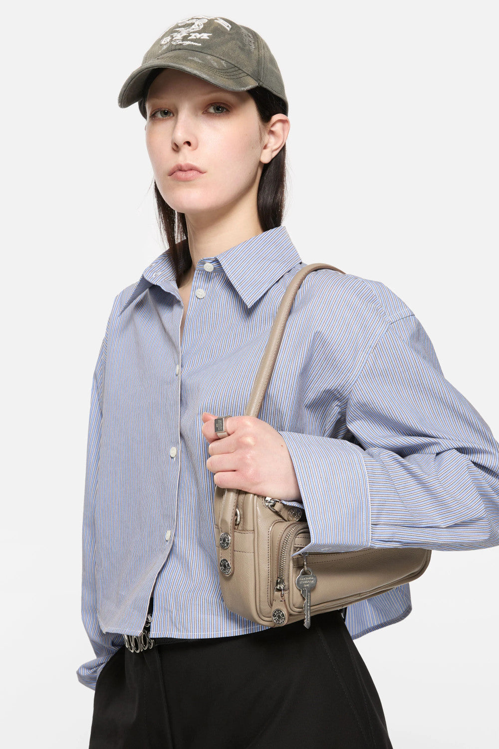 Acne Studios Women's Camero Party Shoulder Bag Logo Charm Small Cowhide Vintage Camera Bag Handbag Bags C10240-900 #81321