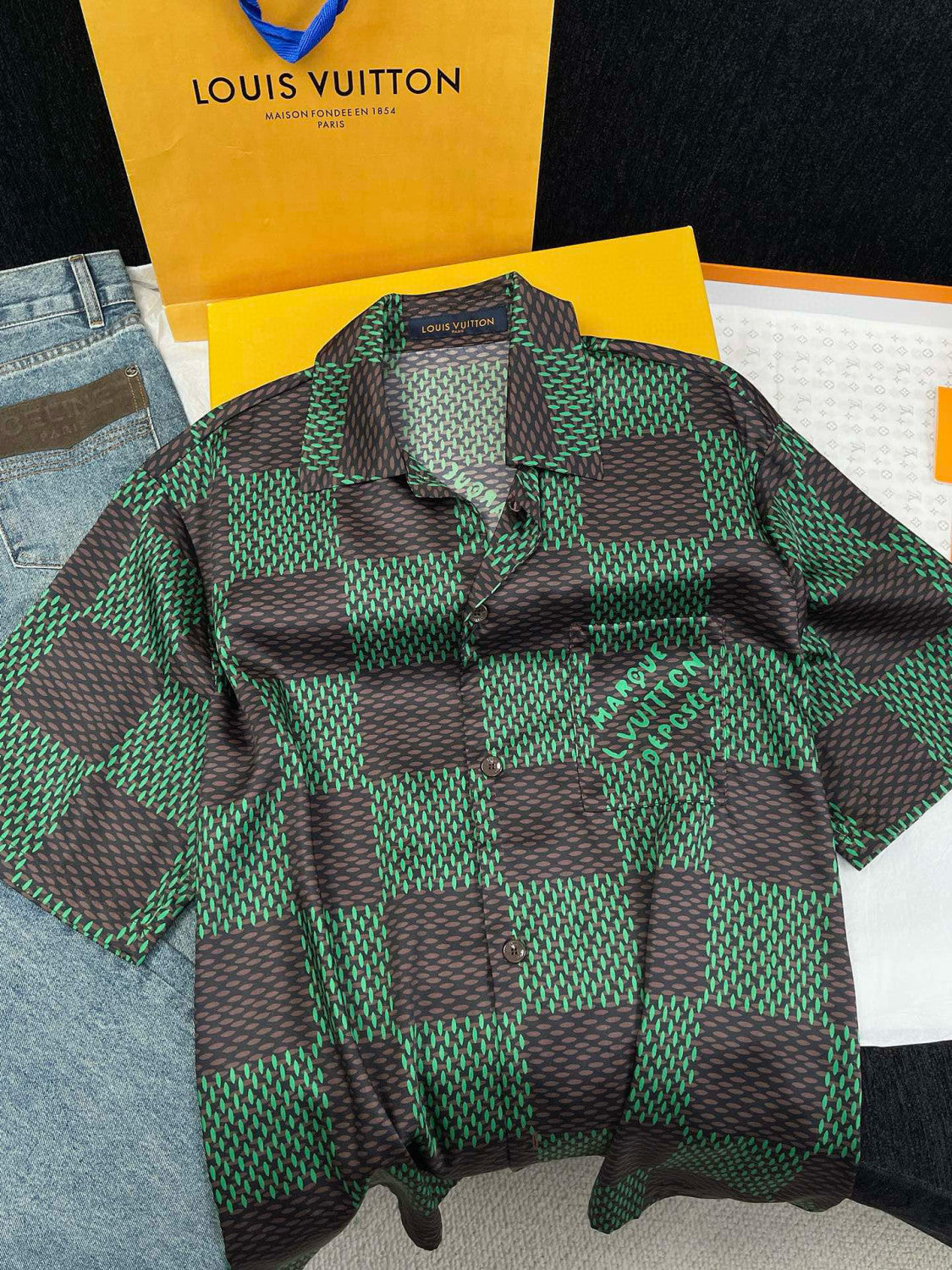 Men's Summer Green Checkerboard Logo Pattern Single Breasted Loose Short Sleeved Shirt High Waisted Elastic Leisure Shorts Pants Sei Suit #98616