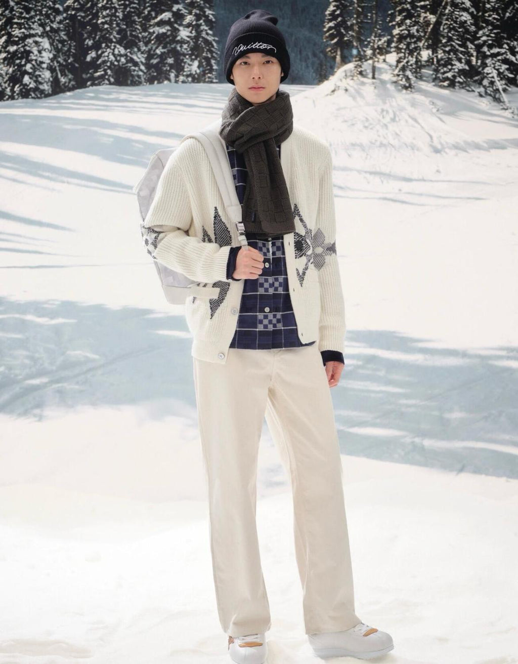 Monogram Floral Knit Cardigan Men's Fall/winter Single-breasted V-neck Black & White Fashion Jacket #82173A