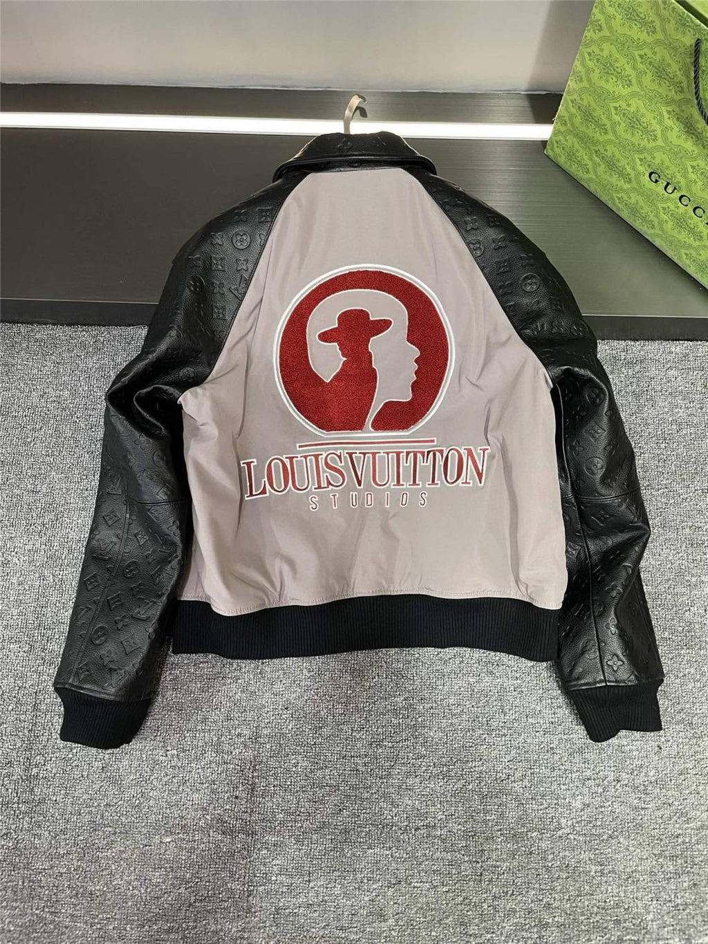 2025 FallWinter New Unisex Collared Fashion Baseball JacketLeather Jacket #83124A