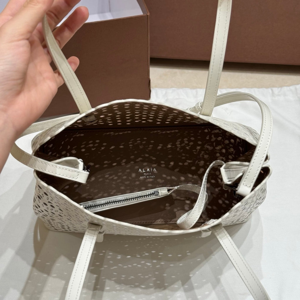 Alaia MINA 20 BAG IN VIENNE WAVE CALFSKIN Women's Solid Color Openwork Design Button Closure Wave Calfskin Shoulder Bag Handbag Bags #77381