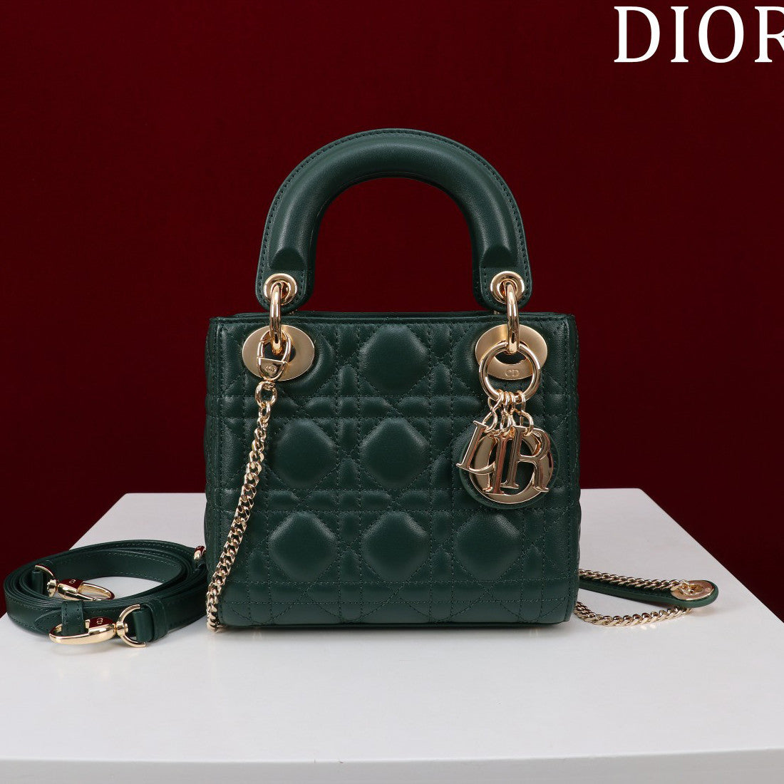 CD Lady Women's Solid Color Metal Pendant Removable Chain Shoulder Strap Wicker Pattern Sheepskin Leather Single Shoulder Crossbody Handbag Bag Bags #77461