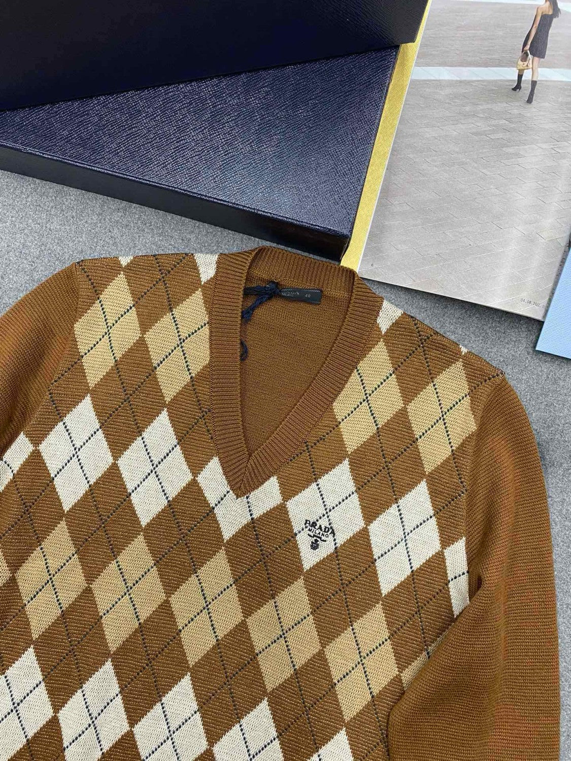 Men's Spring And Fall Brown Diamond Applique V-neck Knitted Wool Casual Long Sleeved Sweater #73612