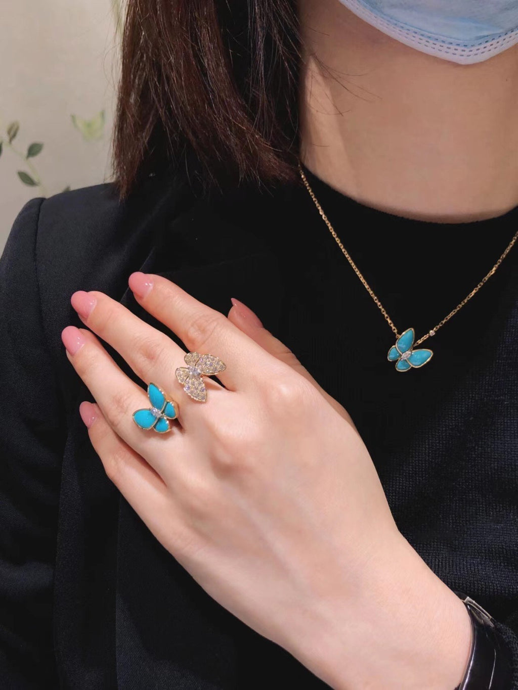 Women's Exquisite And Elegant V-Gold Material Two Butterfly Finger Ring. Pendant Necklace. Earring Set Accessories #71634