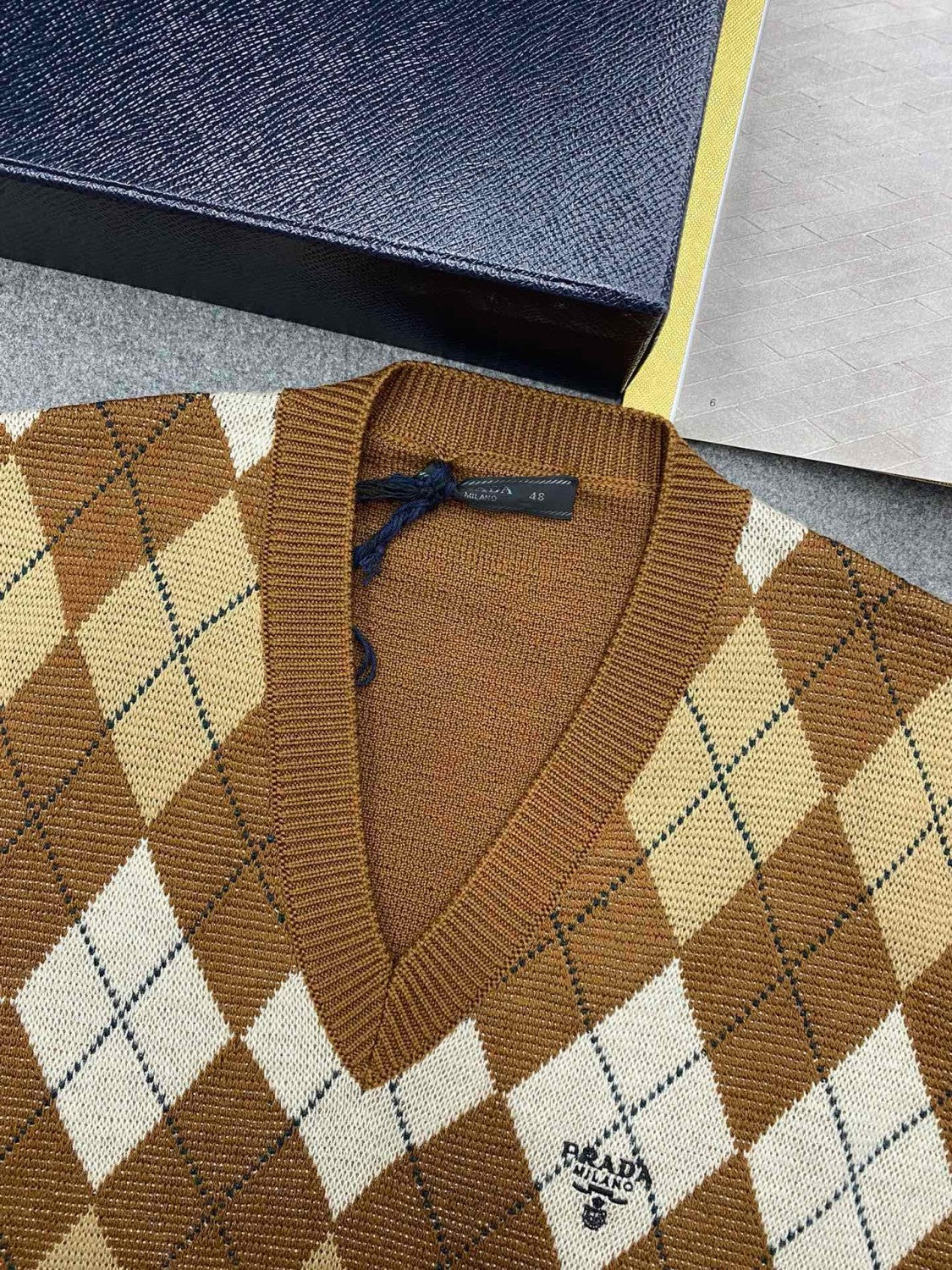 Men's Spring And Fall Brown Diamond Applique V-neck Knitted Wool Casual Long Sleeved Sweater #73612