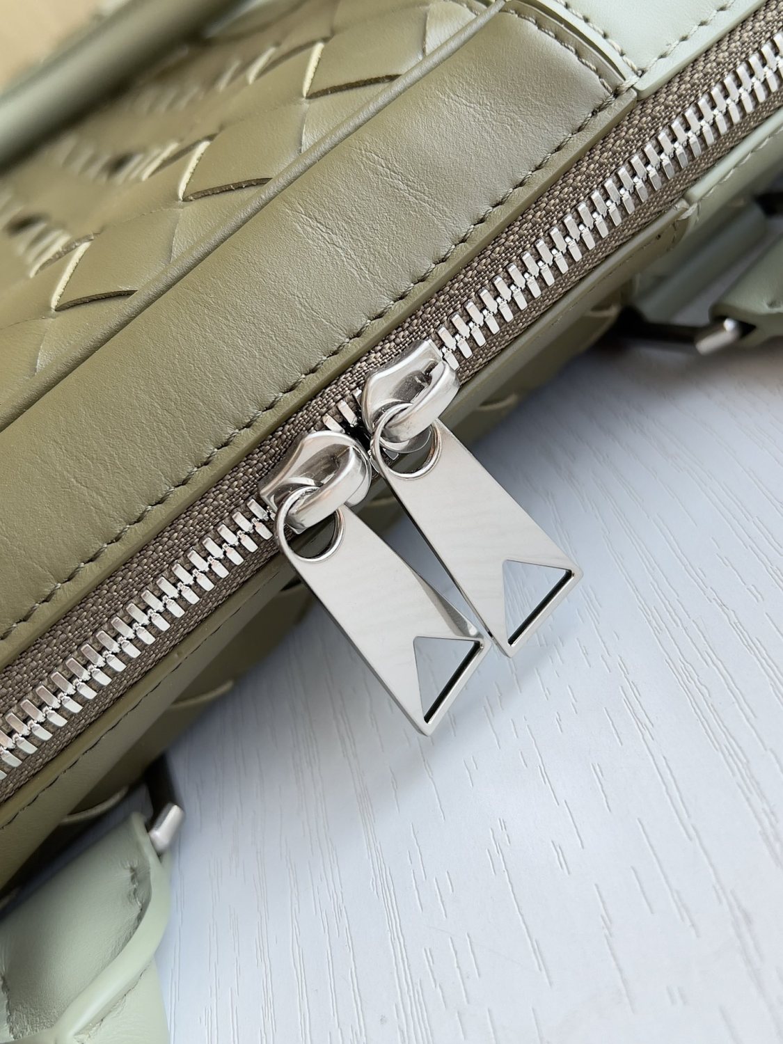 BV Intrecciato Men's Two Tone Adjustable Detachable Shoulder Strap Woven Calfskin Briefcase Handbag Bag Bags #77474