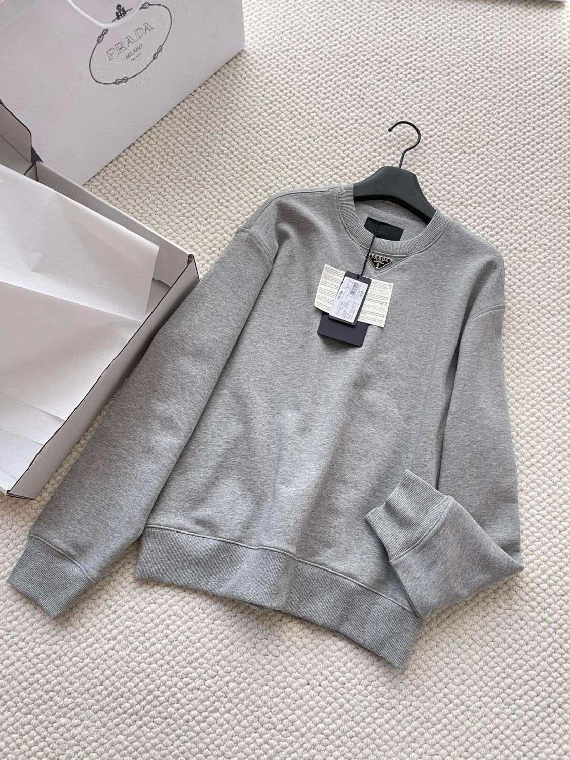 Men's And Women's Spring And Fall Logo Applique Solid Color Round Neck Pullover Long Sleeve Sweater #73643