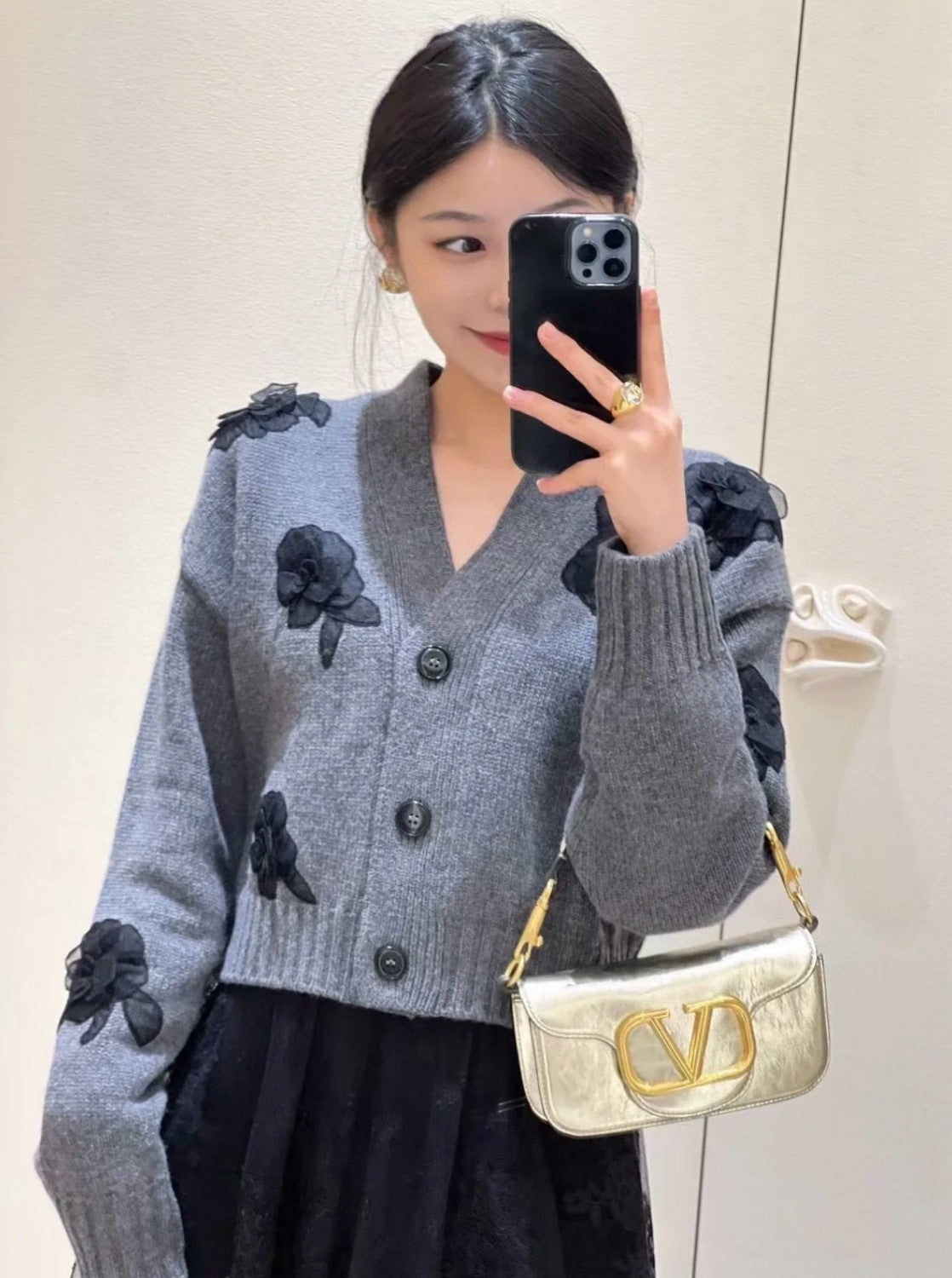 Women's Spring And Autumn Rose Embroidery Single Breasted V-Neck Gray Long Sleeve Cardigan Wool Sweater Ngvp #9476