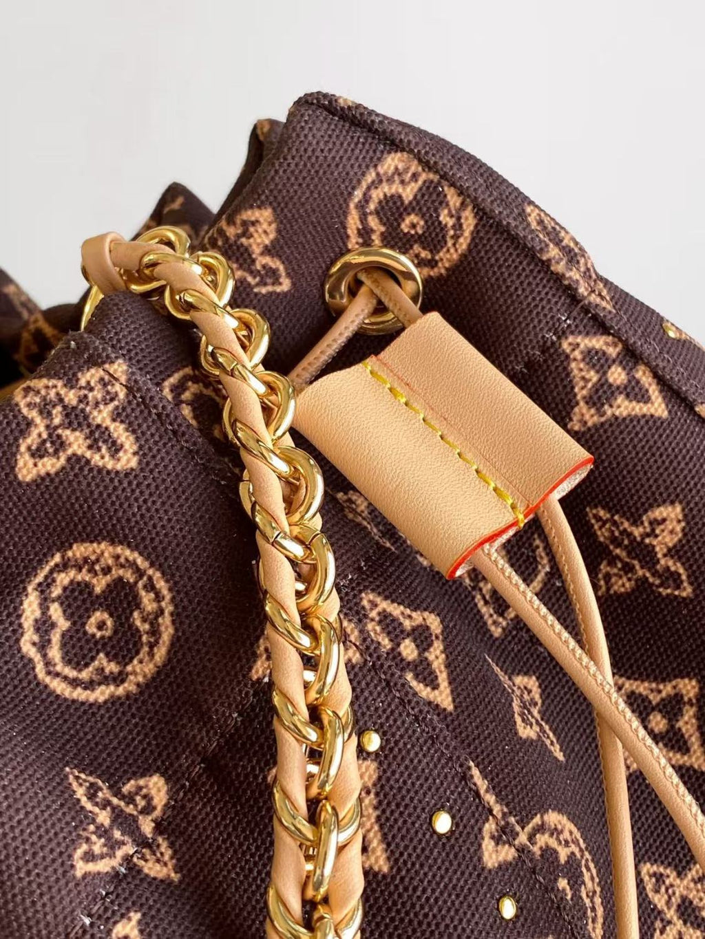 2025 Early Spring Collection Women's Classic No¨¦ Handbag M28103 Trunk Collection Monogram Reverse Canvas Handbag Shoulder Bag Bags #82543A