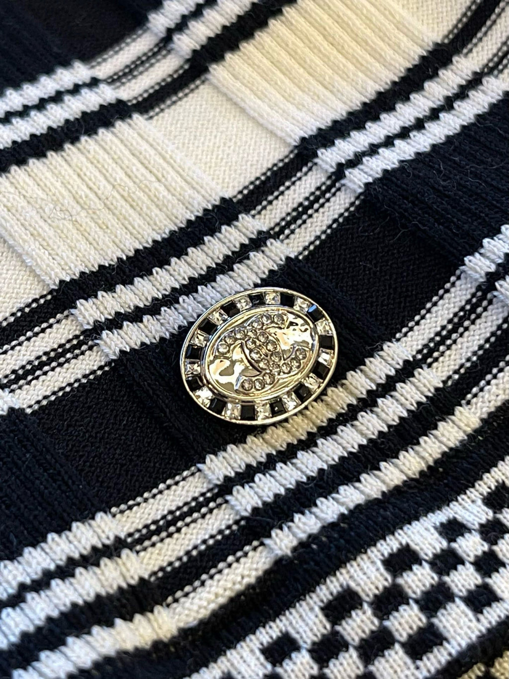 Women's Summer Black and White Striped Crew Neck Knit Short Sleeve Sweater Top #75878