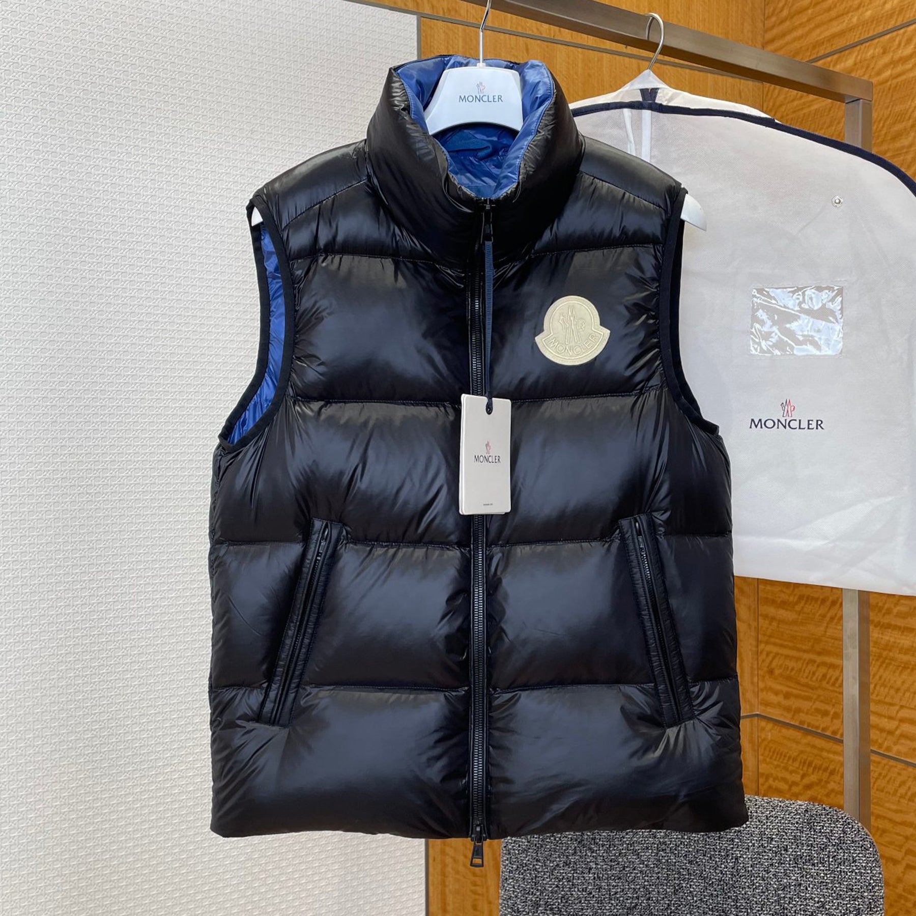 Men's Fall/winter Black Down Stand-up Collar Vest Fashion Casual Sleeveless Zipper Jacket #81843A