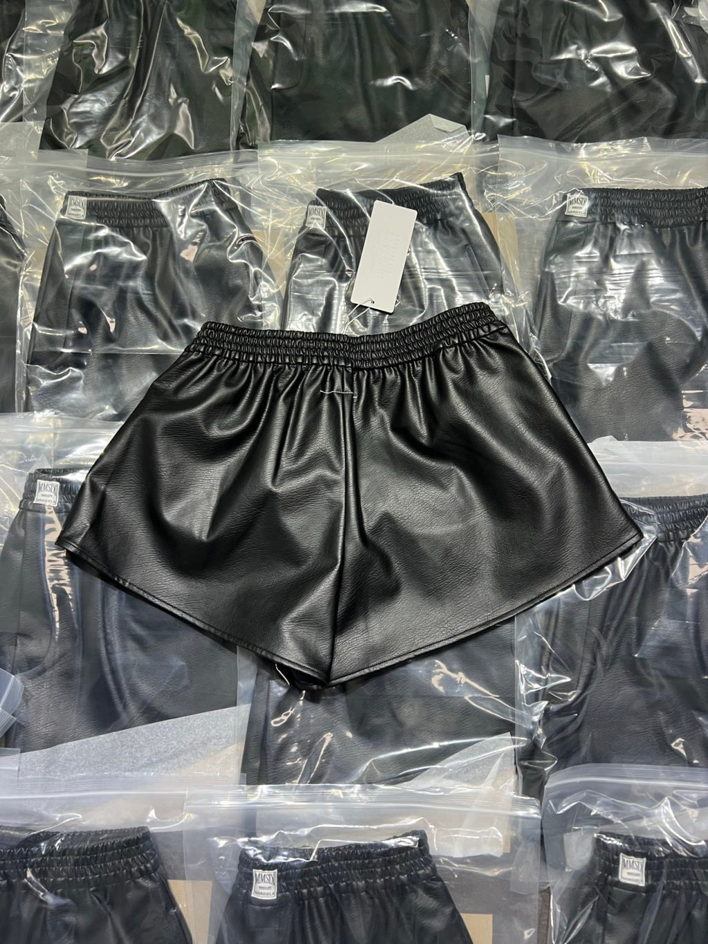 Marginal MM6 Women's Stretch Solid color Lychee texture Faux leather Shorts #194223