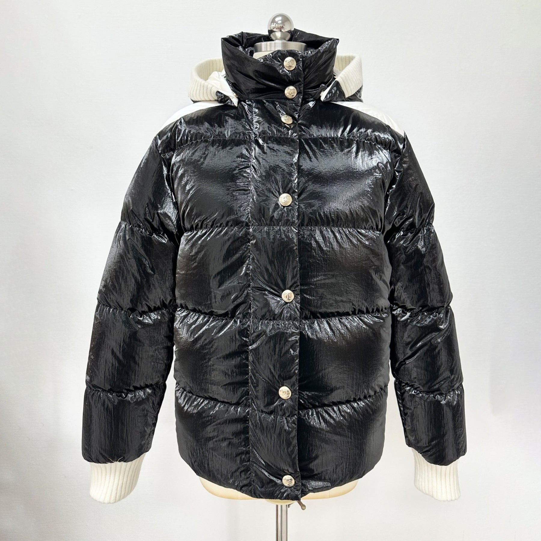 2025/26 Coco Neige Premium Ready To Wear Series Down Jacket Black And White Hooded Single Breasted Warm Fashionable And Elegant Jacket #82181A