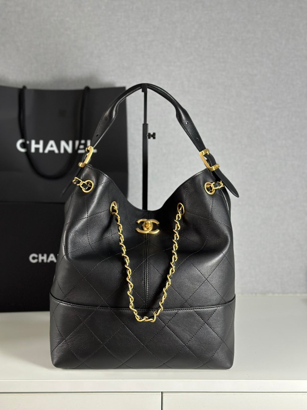 25a Hobo Full-leather Black & Gold Vertical Tote Bag Stylish Luxury Shimmering Shoulder Bag Handheld Large Capacity Bags  #82166A