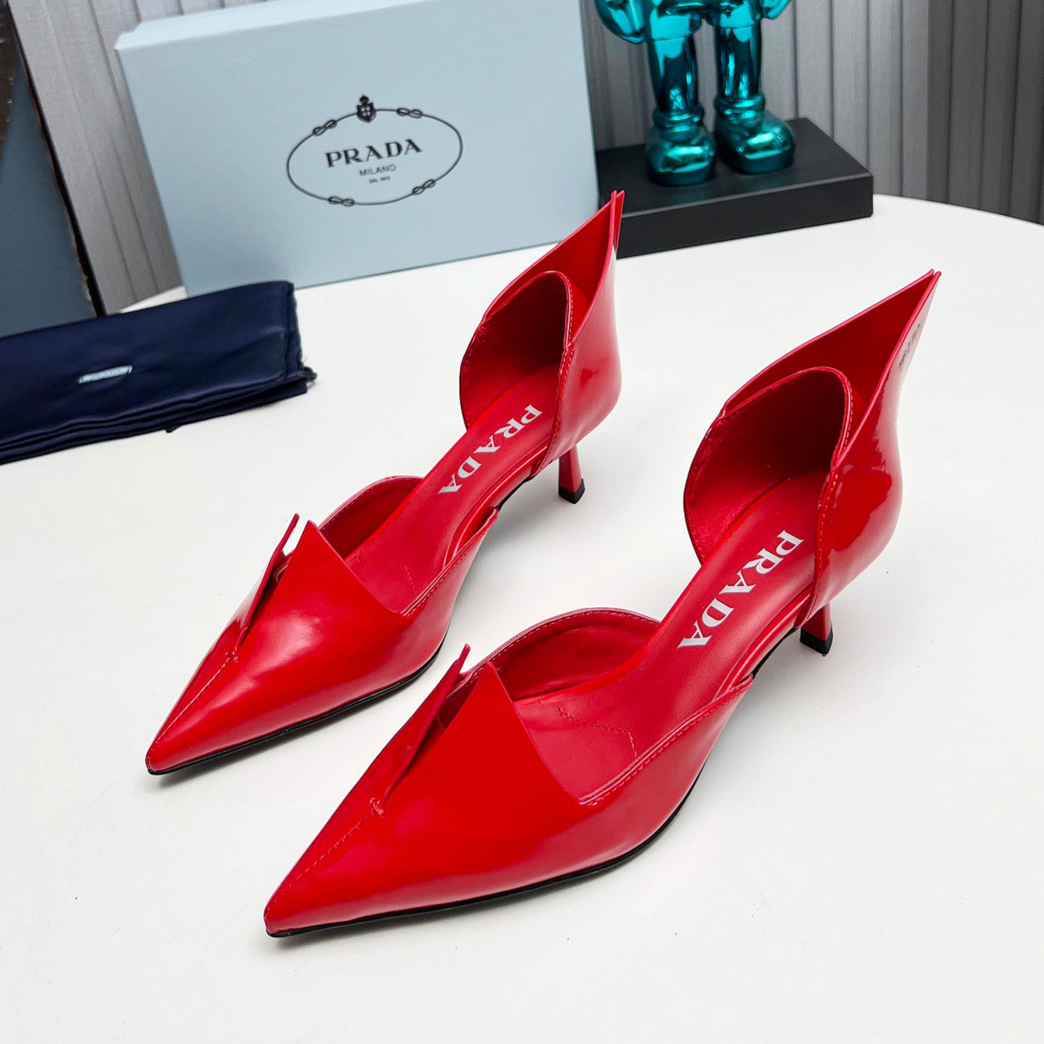 PR Two-tone Brushed Leather Pumps Fashionable And Luxurious Pointed-toe High Heels  Shoes With Elegant Heel Height Of 5.5 Cm #81395