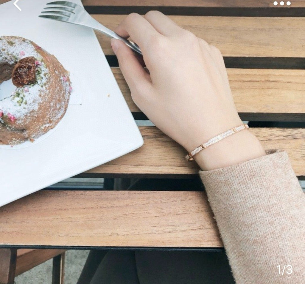 Men's And Women's Full Of Stars Full Of Diamonds Narrow Rose Gold Bracelet Jewelry #73169