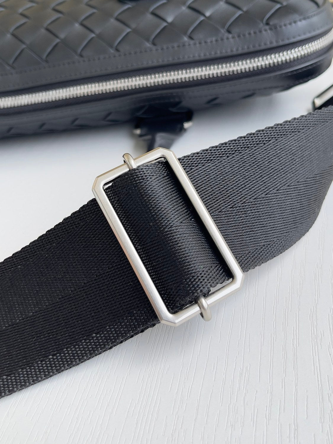 BV Intrecciato Men's Solid Color Adjustable Detachable Shoulder Strap Woven Calfskin Briefcase Handbag Bag Bags #77473