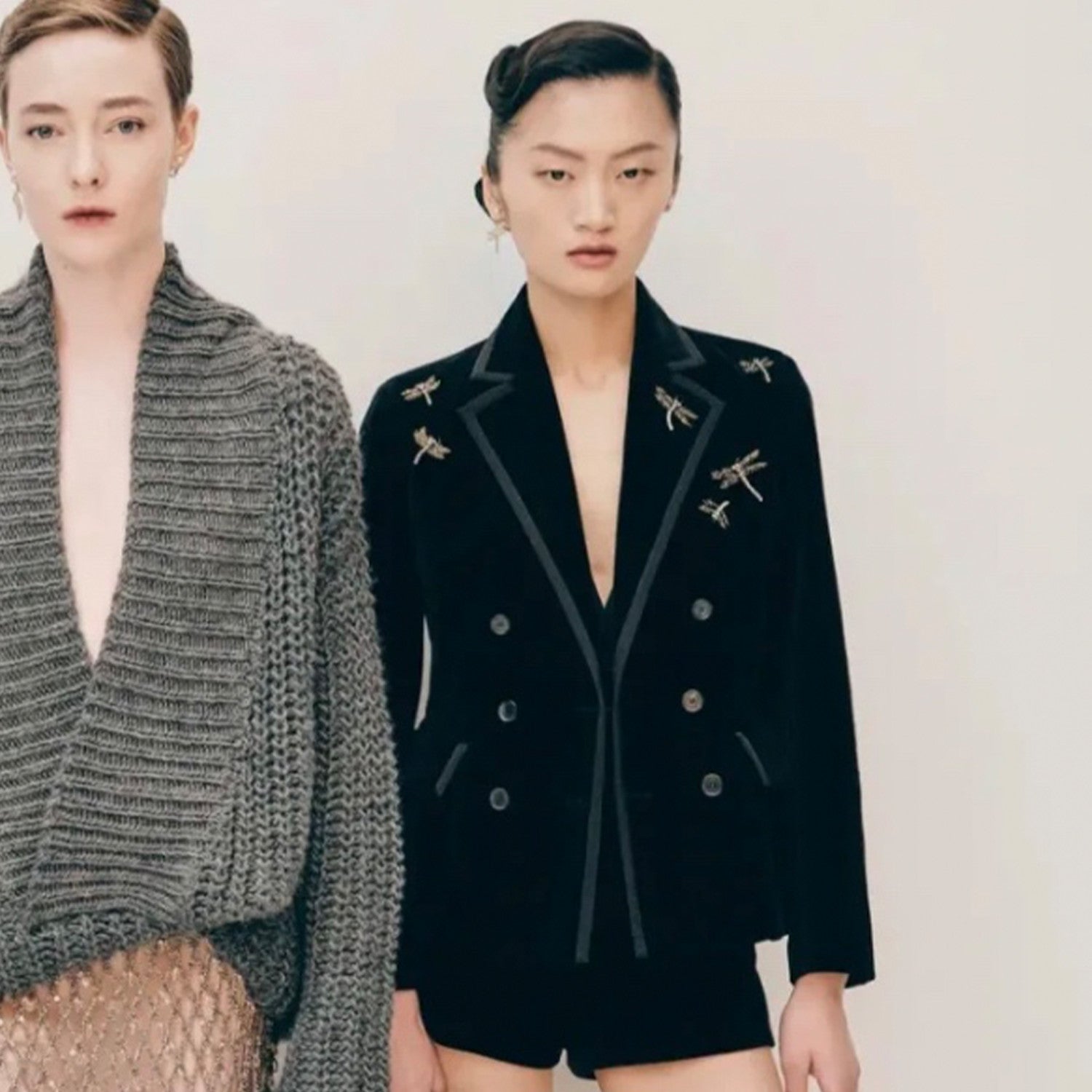 Women's Spring and Autumn Embroidered Velvet Waisted Suit Lapel Double Breasted Black Jacket  Ngvp #8925