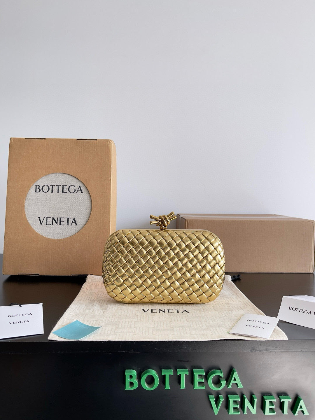 BV Knot Women's Solid Colour Metallic-Feel Bow-Knot Lock Clasp Lambskin Evening Bag Clutch Bags #77719