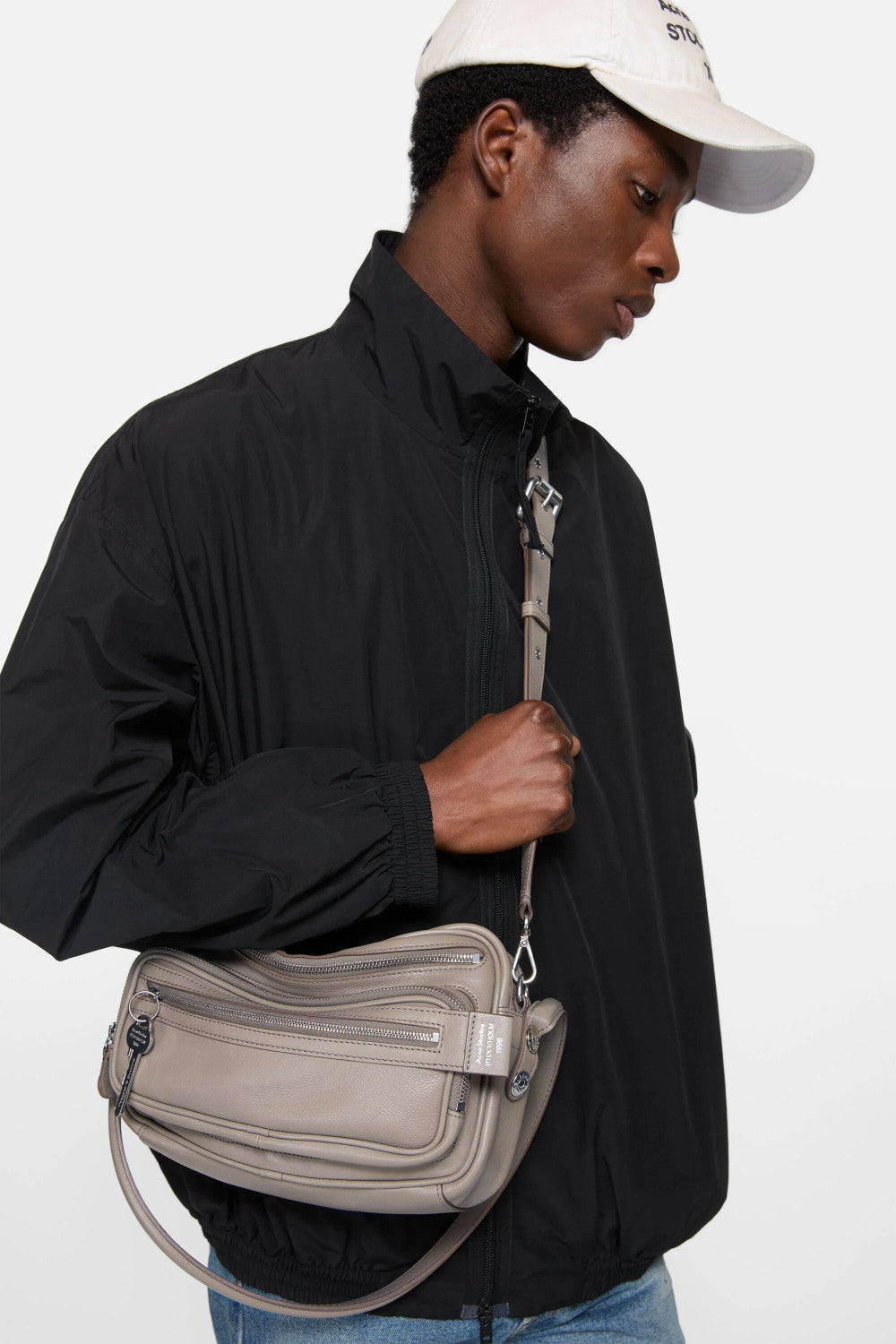 Acne Studios Women's Camero Party Shoulder Bag Logo Charm Small Cowhide Vintage Camera Bag Handbag Bags C10240-900 #81321