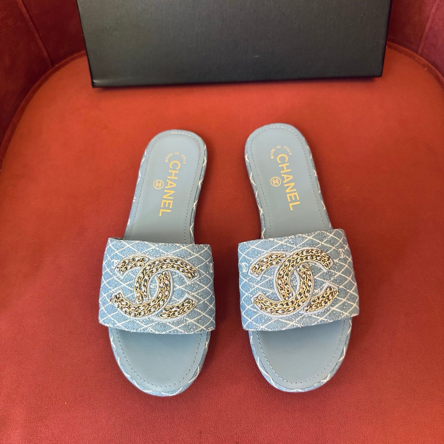 CC Women's Spring Summer Leather Logo Slippers Solid Color Woven Shoes Fashion Casual Trend Elegant Sandals #81417