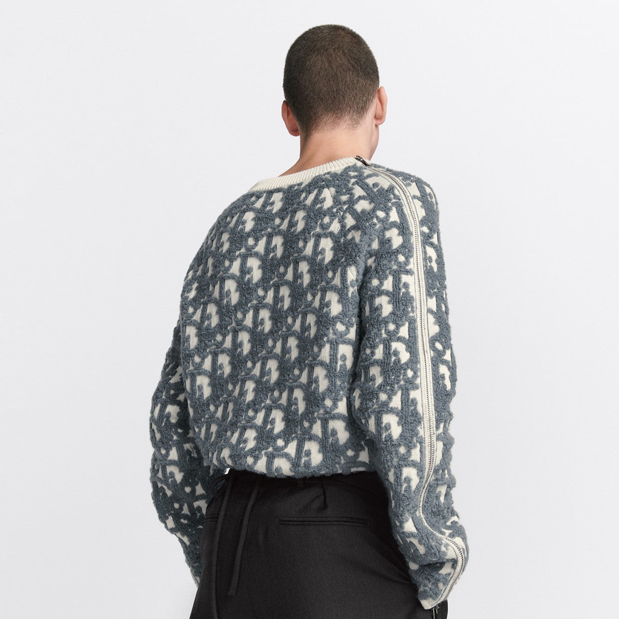 CD Men's Spring. Autumn and Winter Oblique Printed Round Neck Long Sleeve Solid Color Fitted Sweater #72184