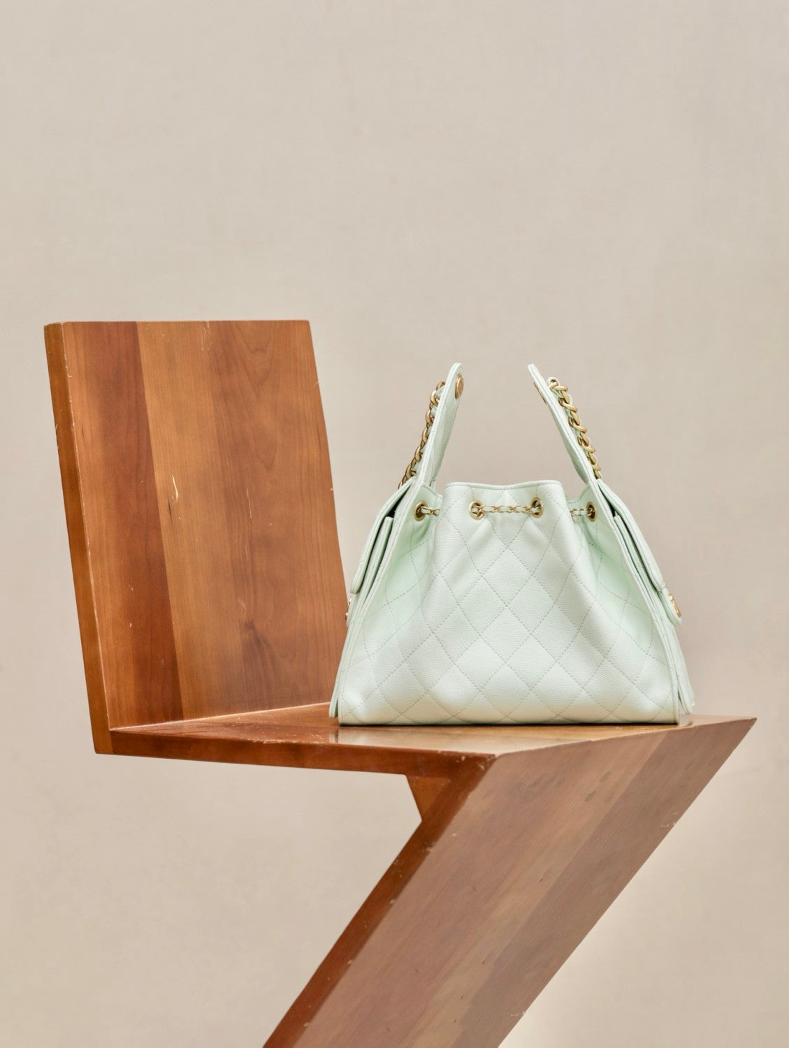 Women's Classic Double C Logo Solid Color Cowhide & Leather Tote Shoulder Bag Bags #77512