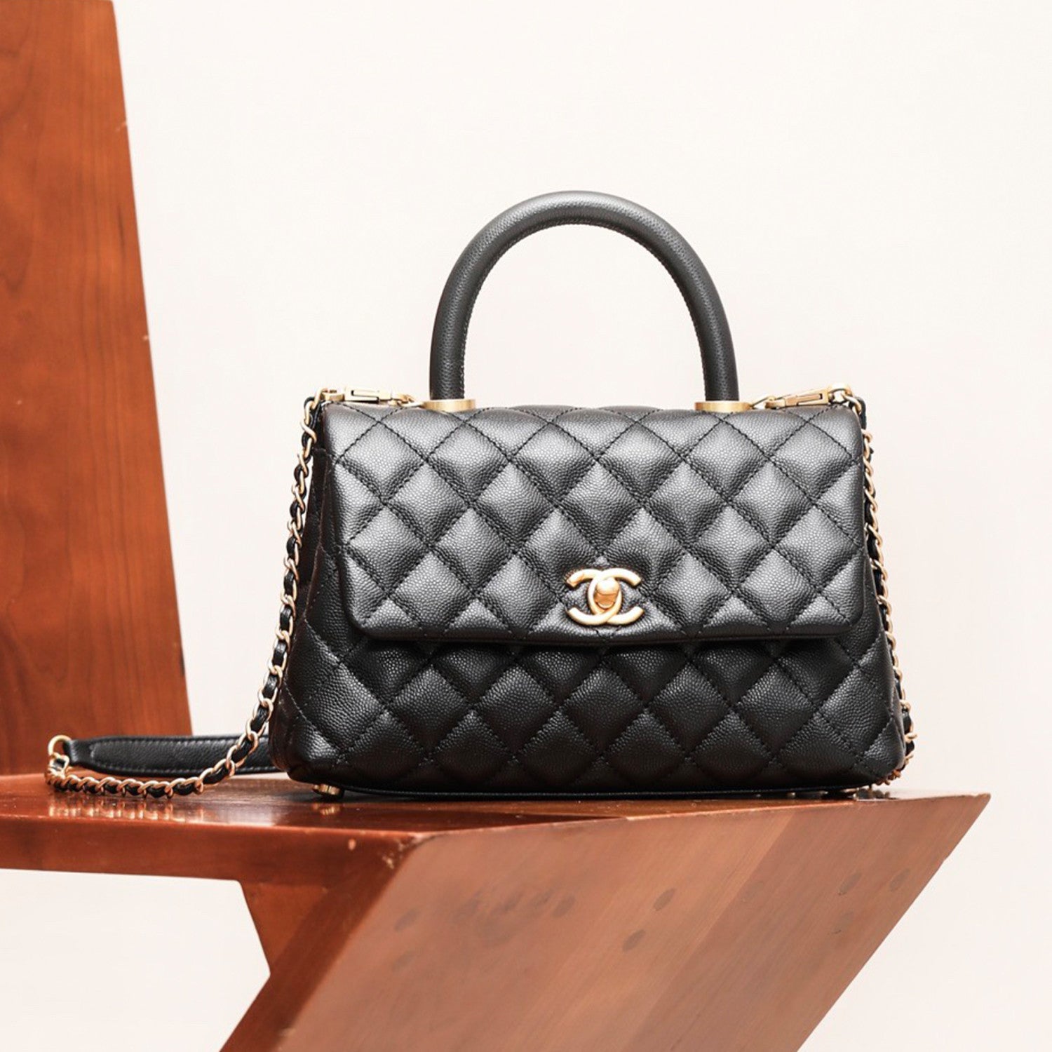 COCO Handle 16 Classic Logo Black Gold Leather Caviar Chain Shoulder Crossbody Mini Small Medium Women's Spring Summer Black Bag Bags #81386