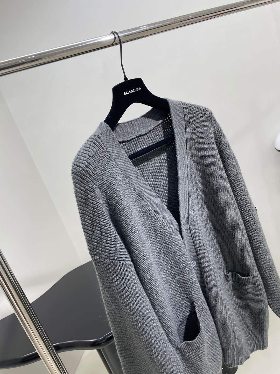 Men's And Women's Spring/fall Fashion Casual V-neck Single Button Wool Knit Cardigan #78622