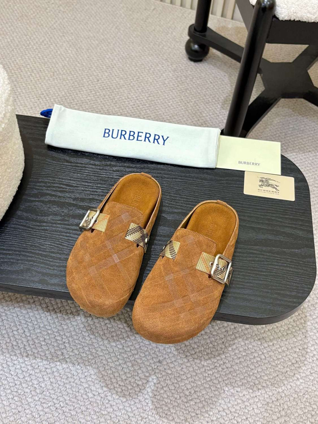 Burberry Urchin Men's And Women's Spring And Summer Solid Color Cowhide Leather Round Toe Slip-on Casual Slippers Sandals Shoes #77913