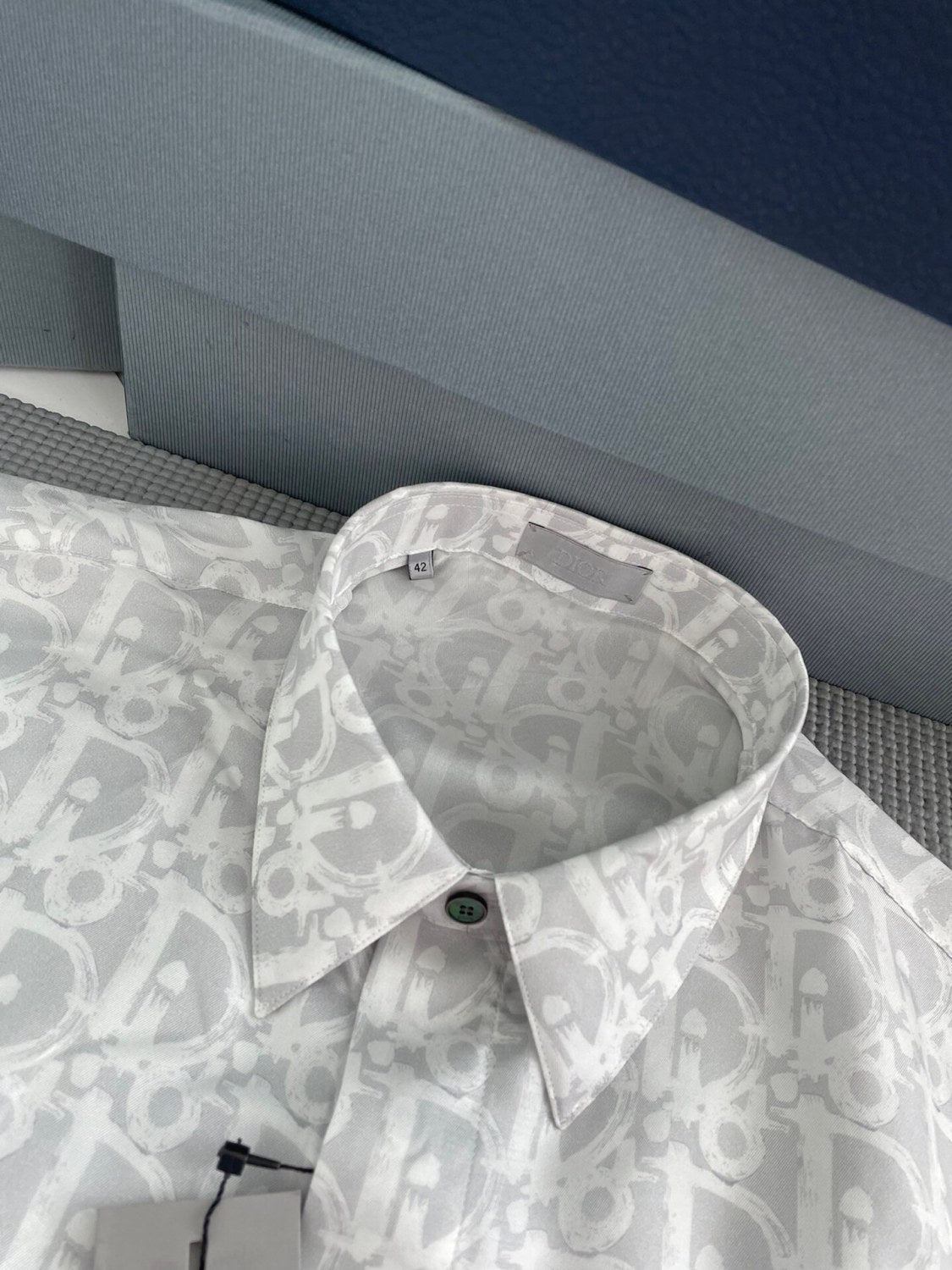 Men's Spring And Summer Fashion Temperament Logo Printed Silk Shirt Comfortable Single-breasted Shirt #98722