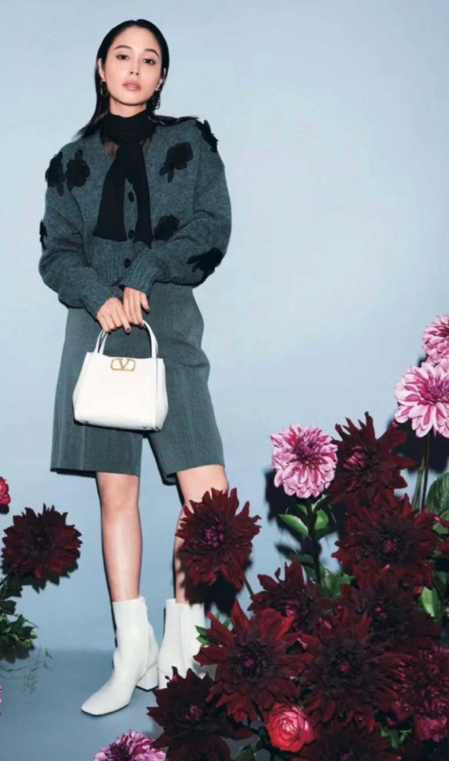 Women's Spring And Autumn Rose Embroidery Single Breasted V-Neck Gray Long Sleeve Cardigan Wool Sweater Ngvp #9476