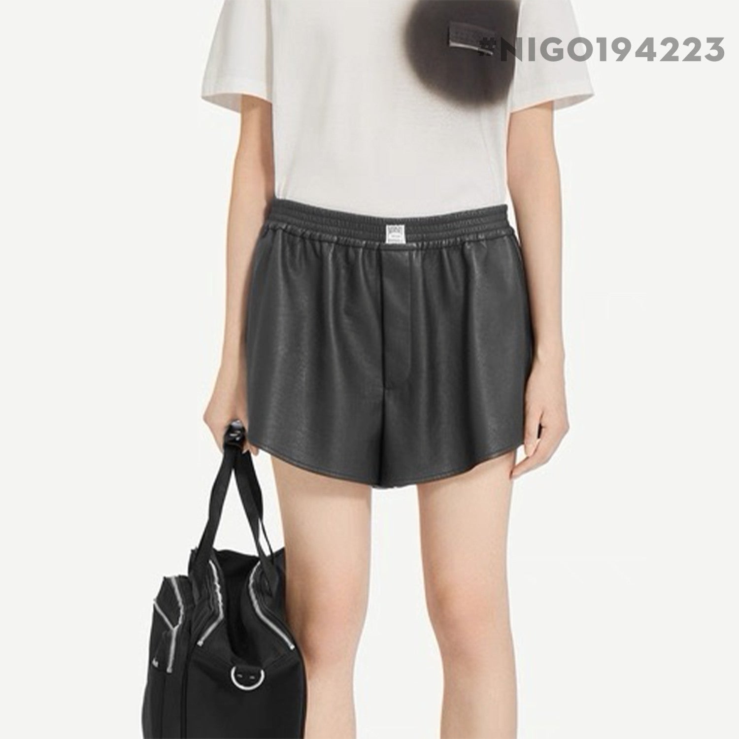 Marginal MM6 Women's Stretch Solid color Lychee texture Faux leather Shorts #194223