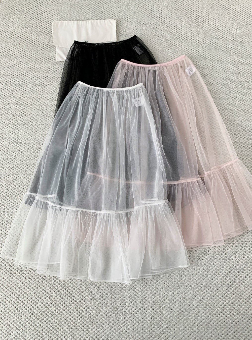 Women's Fall/winter Layering Sheer Lace Skirt Fashionable Trendy Elegant And Exquisite Skirt #192779