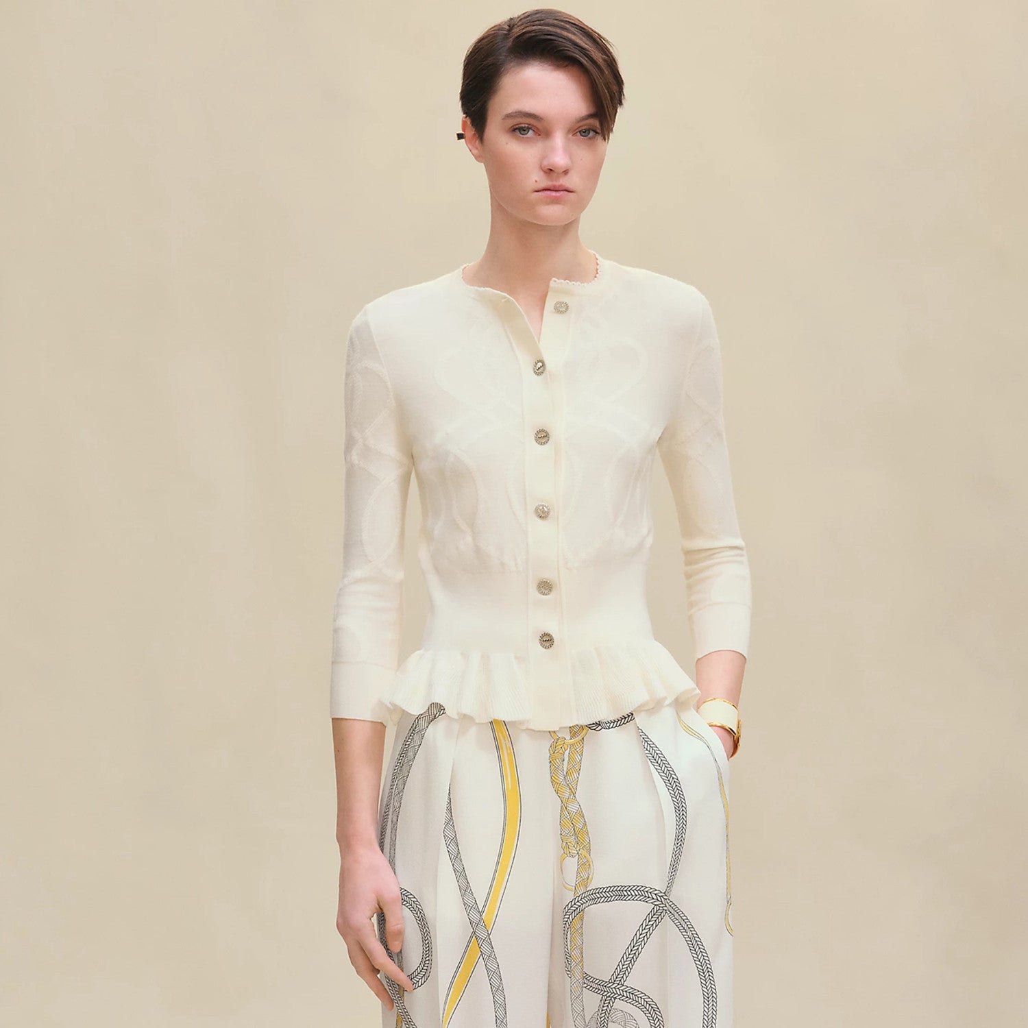 Palefroi Remix  Light Half-length Sleeves Cardigan Women's Knitted Elegant Lace Single Breasted Knit Sweater Fashion Casual Short Round Neck Sweater Cardigan Ngvp #2228