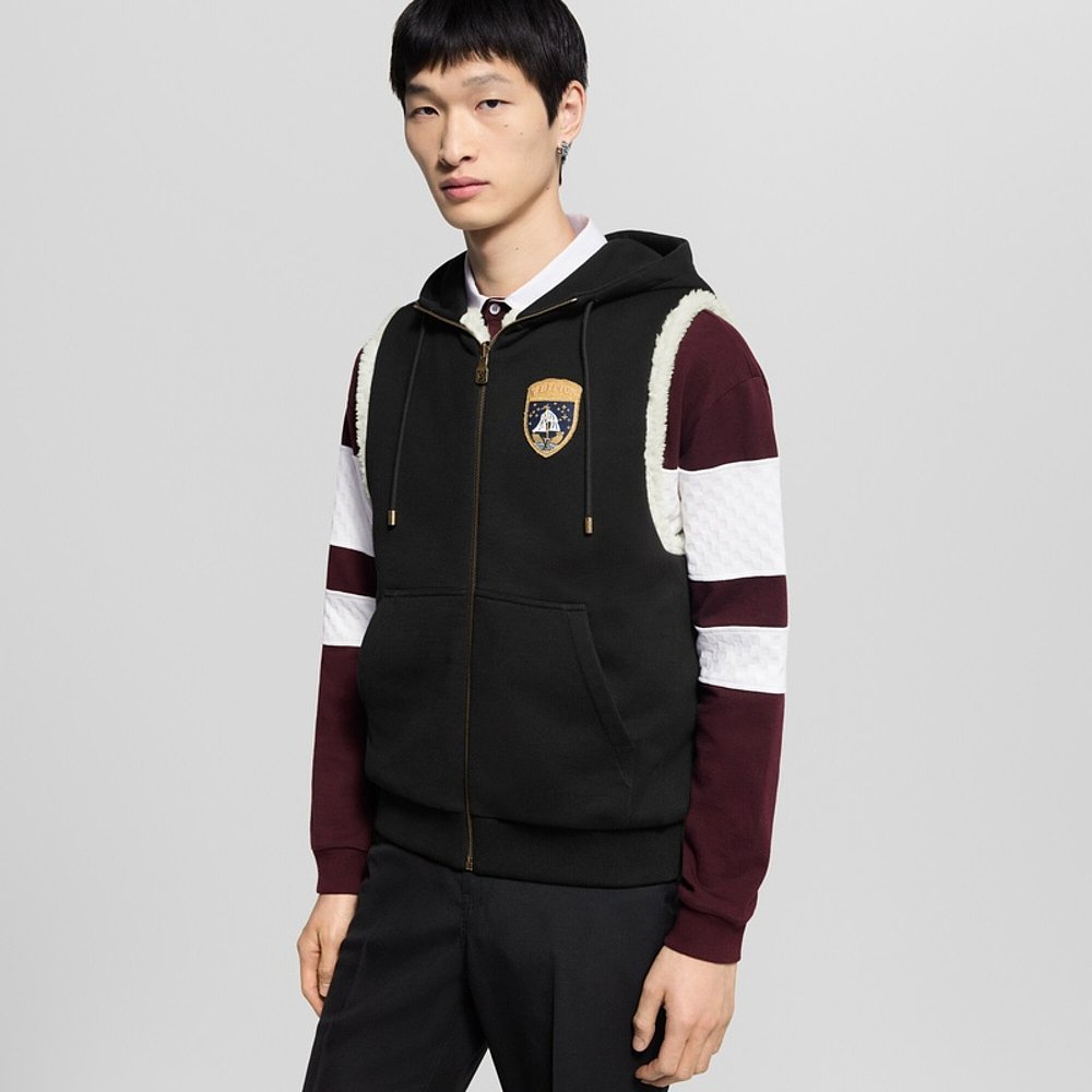 1VMen's Reversible Shearling Hooded Vest With Embroidered Badge Sleeveless Fashion Jacket For Fall/winter #9327Z