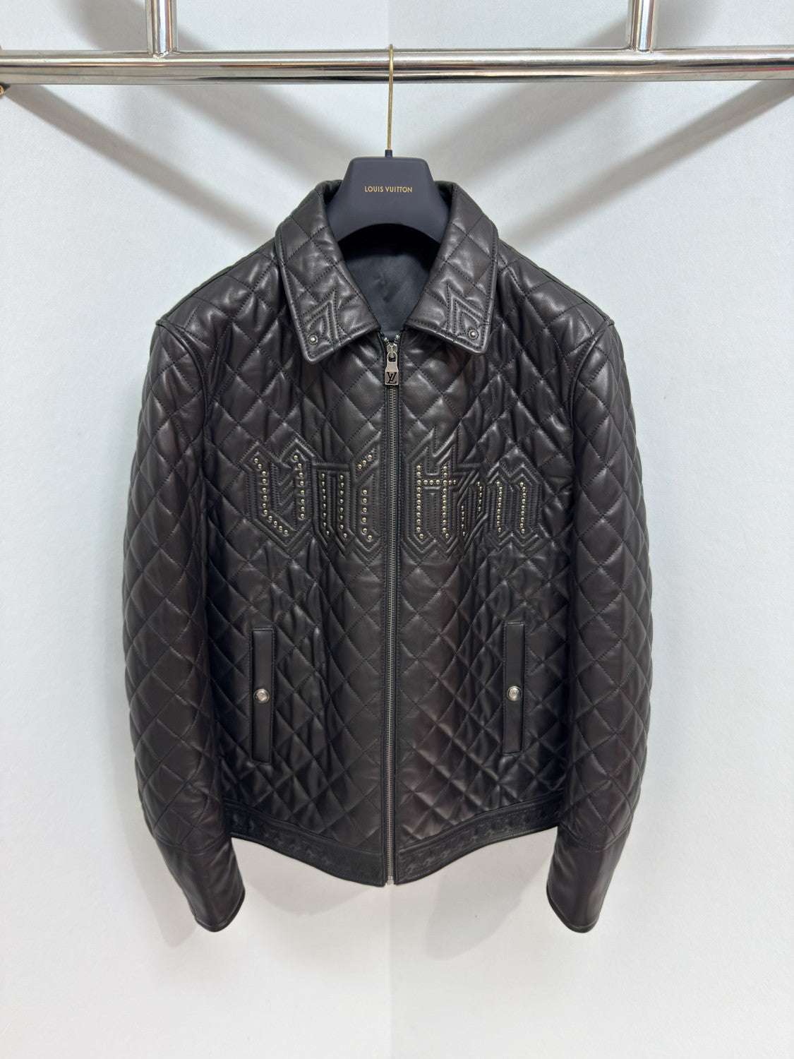 25fw Men's Jacket. Nappa Leather. Motorcycle Style. LV Beaded Logo Leather Jacket #83120A