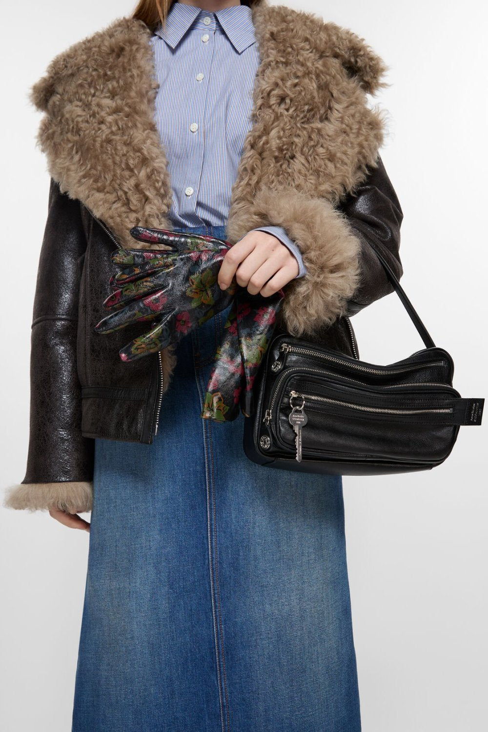 Acne Studios Women's Camero Party Shoulder Bag Logo Charm Small Cowhide Vintage Camera Bag Handbag Bags C10240-900 #81321