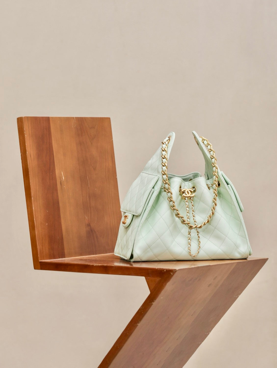 Women's Classic Double C Logo Solid Color Cowhide & Leather Tote Shoulder Bag Bags #77512