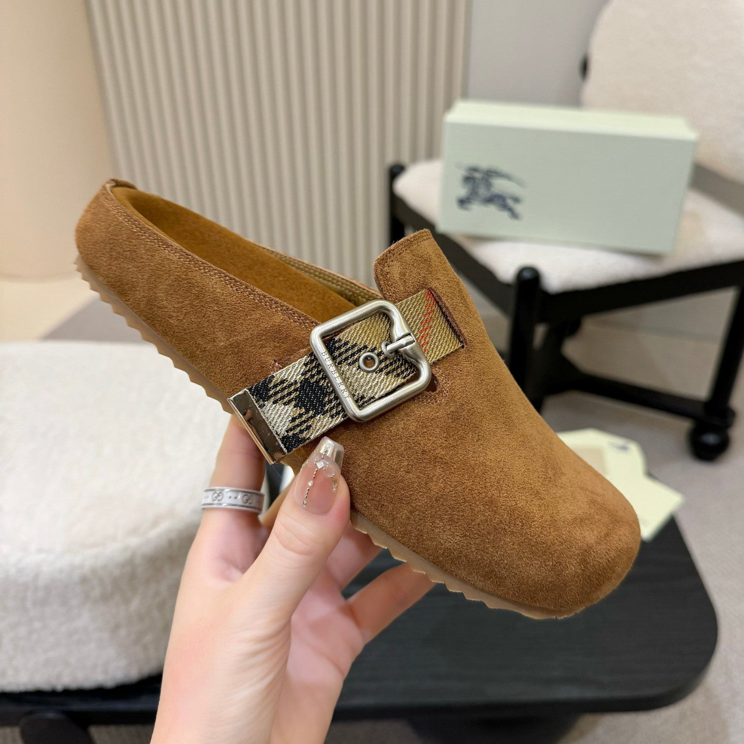 Burberry Urchin Men's And Women's Spring And Summer Solid Color Cowhide Leather Round Toe Slip-on Casual Slippers Sandals Shoes #77913